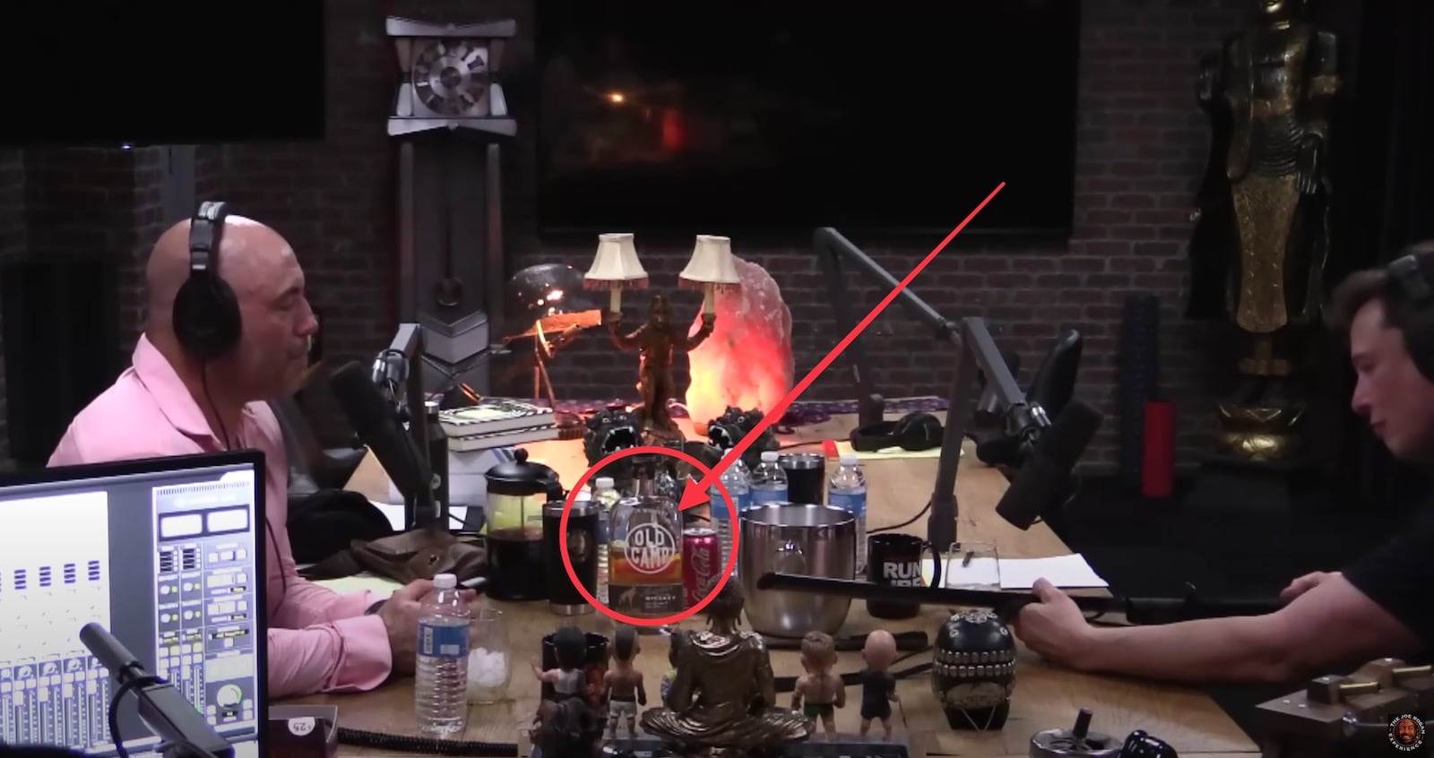 Joe Rogan podcast tartalommarketingjében elhelyezett termékreklám